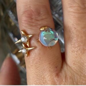 ❗️10 For $13❗️Gold & Faux Moonstone Vintage Style Ring 7.5